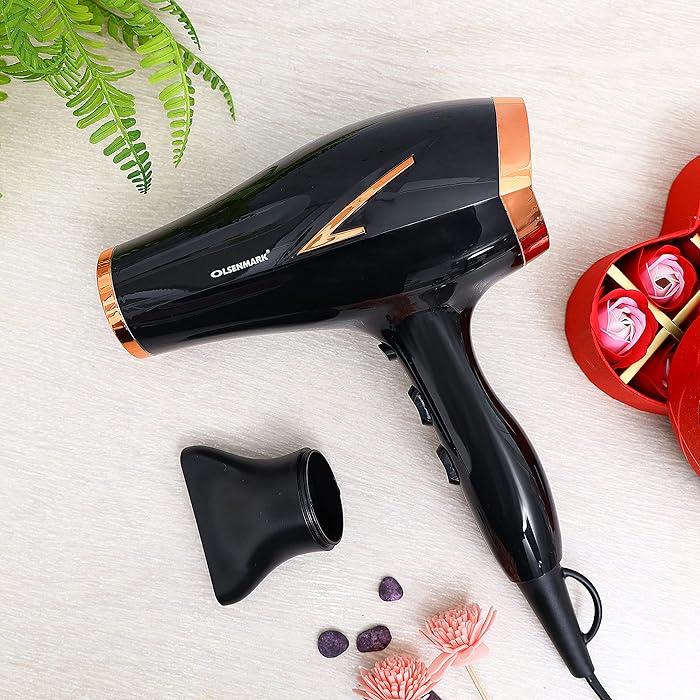 Smart Hair Dryer – Intelligent Temperature Control & Fast-Dry Technology